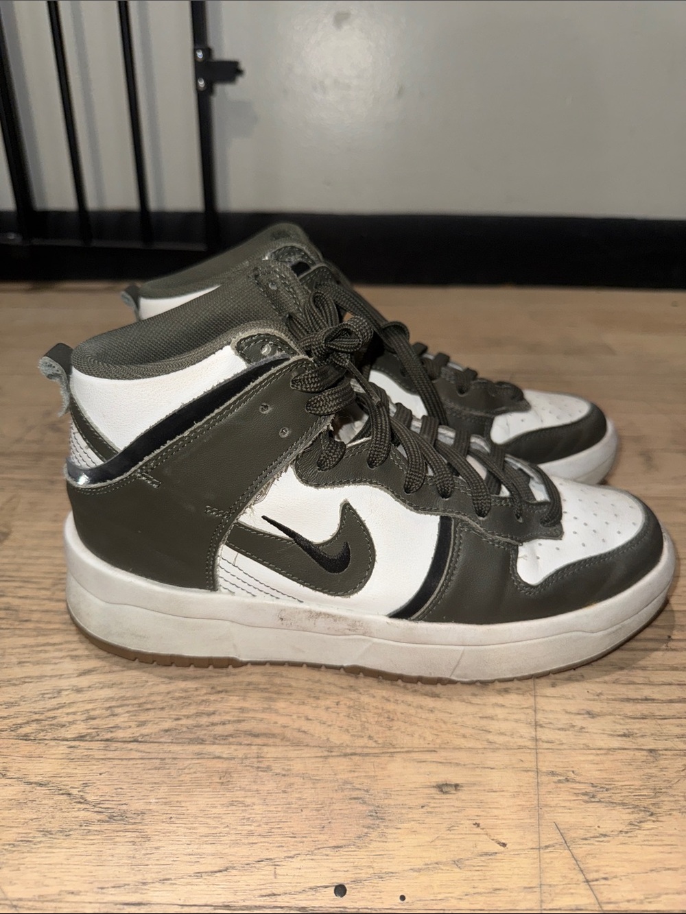 Womens nike sneakers